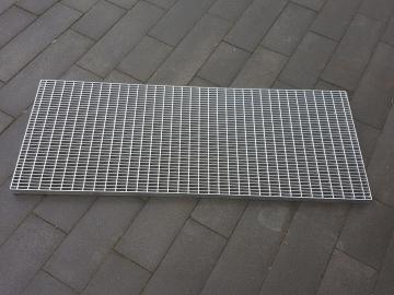 Rinnenrost 400x1000 30/10 30/3
